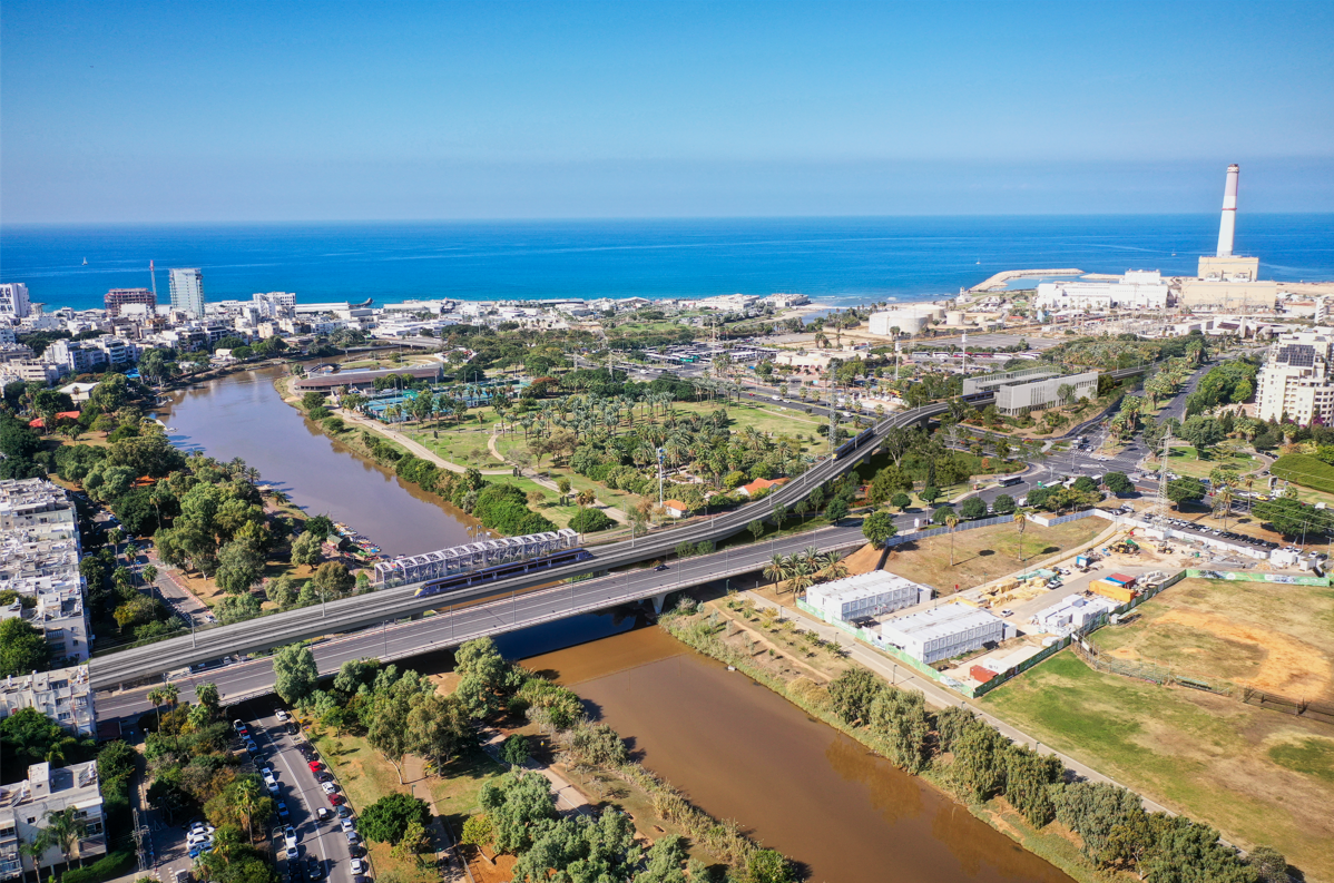 Green Line - Yarkon bridge and Reading station